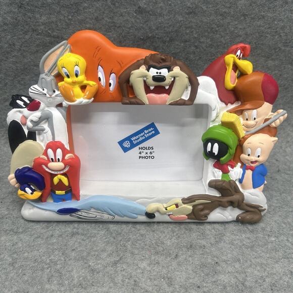 NEW VTG 1998 Warner Bros Looney Tunes 4x6 Picture Frame 3D Resin Classic Cartoon - Picture 2 of 13